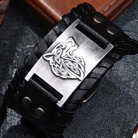NEW Wolf Head Leather Buckle Bracelet - Picture 1 of 4